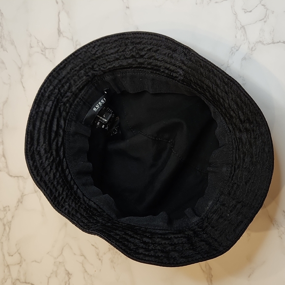 Authentic GUCCI Black Bucket Hat - Picture 5 of 8